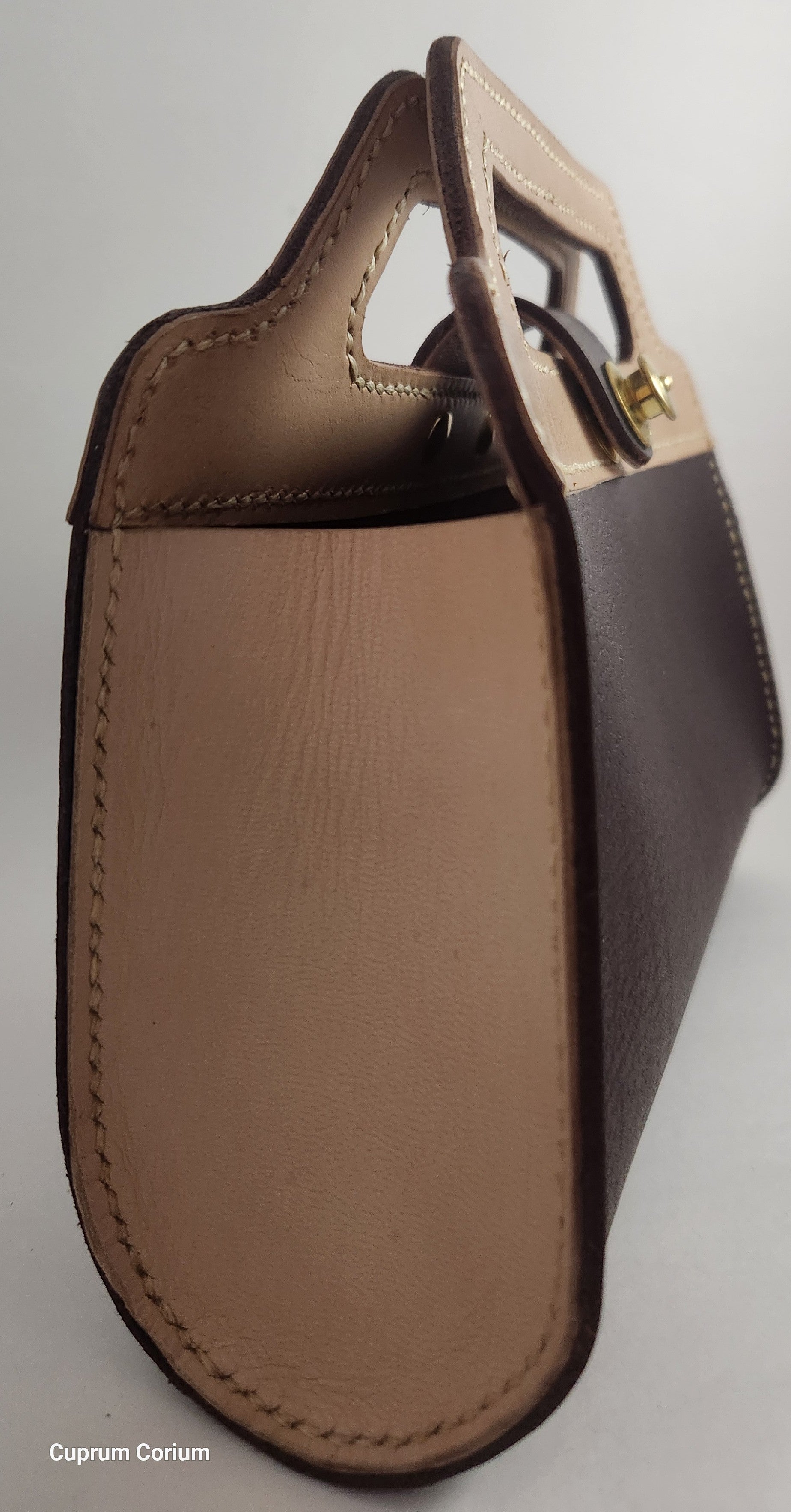 Corium Minimalist Purse